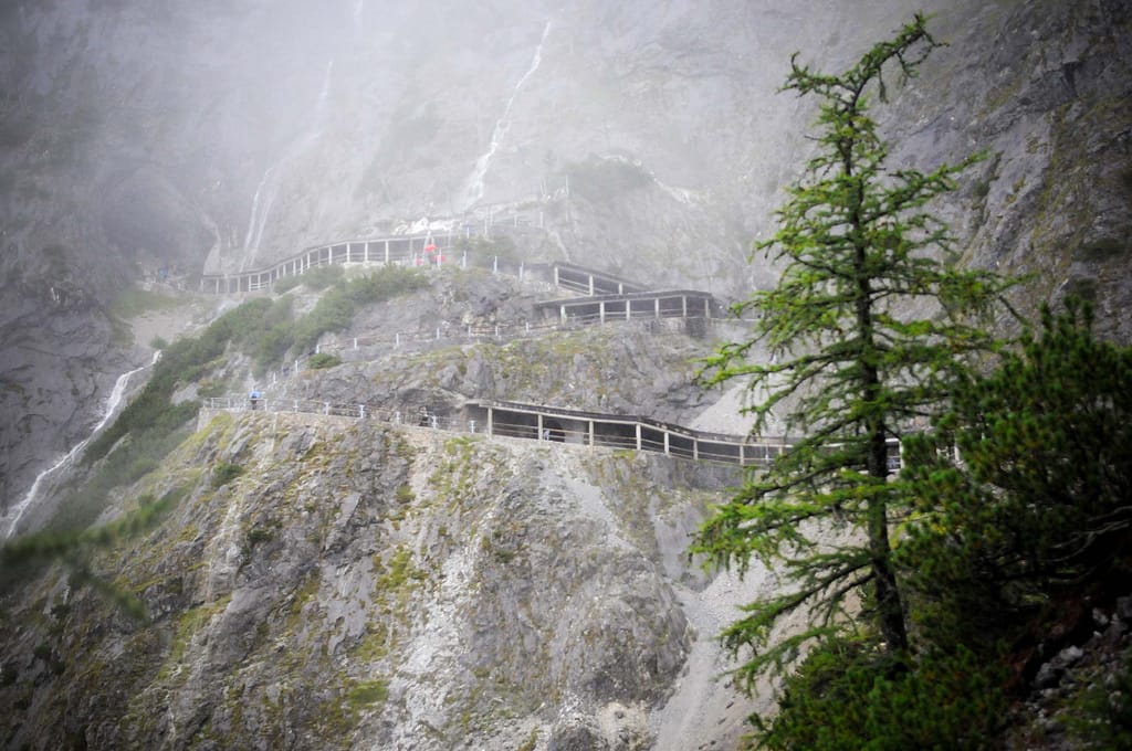 Hinter dem Ort Werfen geht es hoch zur Eisriesenwelt. Foto: Oliver Abraham