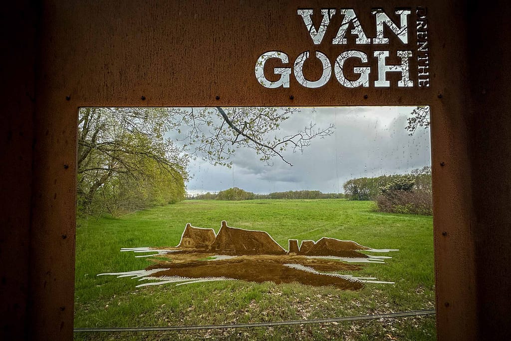 Vincent van Gogh: seine Faszination für Moore und die Ur-Landschaft in Drenthe 3 Transparente Schautafeln zeigen den Blick Vincent van Goghs auf die Landschaft der Provinz Drenthe. Foto: Mario Vedder
