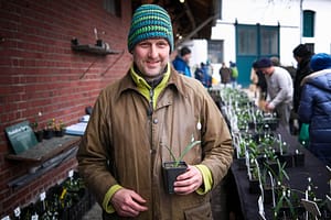 Schneeglöckchen-Tage Kloster Knechtsteden: Zarte Lichtblicke im Wintergrau 12 Michael Dreisvogt, Leiter des Arboretum Park Härle in Bonn. Foto: Mario Vedder