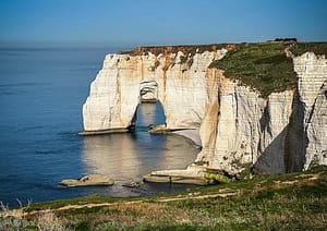 Étretat: Auf Monets Spuren vom Fischerdorf zum Selfie-Hotspot in der Normandie 10 Étretat: Auf Monets Spuren vom Fischerdorf zum Selfie-Hotspot in der Normandie – Travelling Journal
