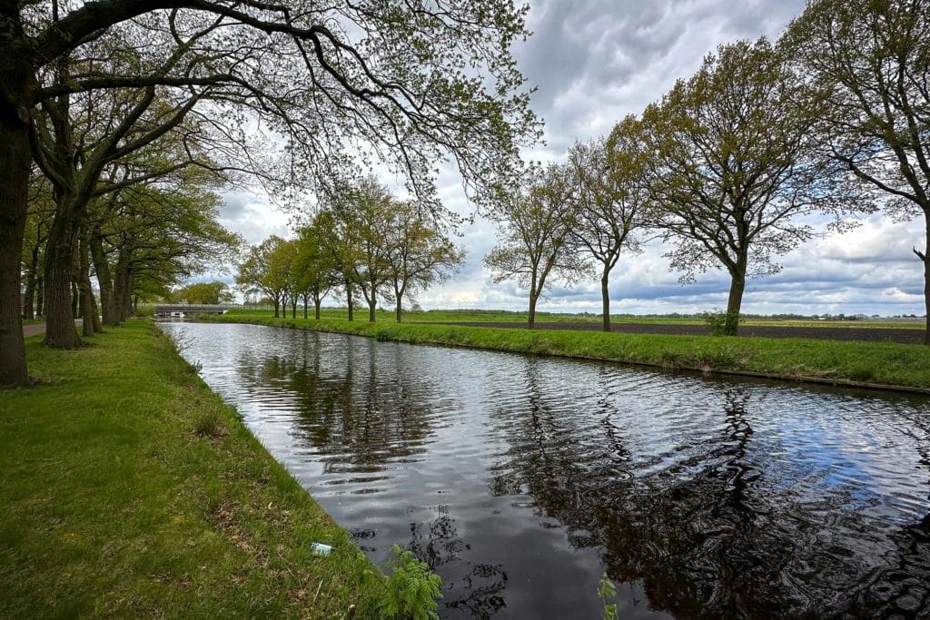 Auf den Spuren von Vincent van Gogh in Drenthe 5 Stille Kanäle durchziehen die Provinz Drenthe. Foto: Mario Vedder